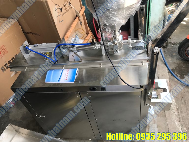Máy đóng gói sa tế tự động 1