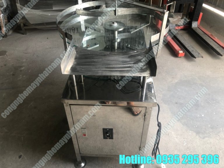 Mâm xoay cấp chai