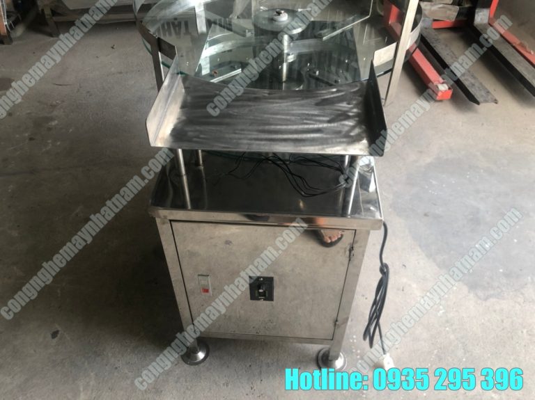 Mâm xoay cấp chai 2